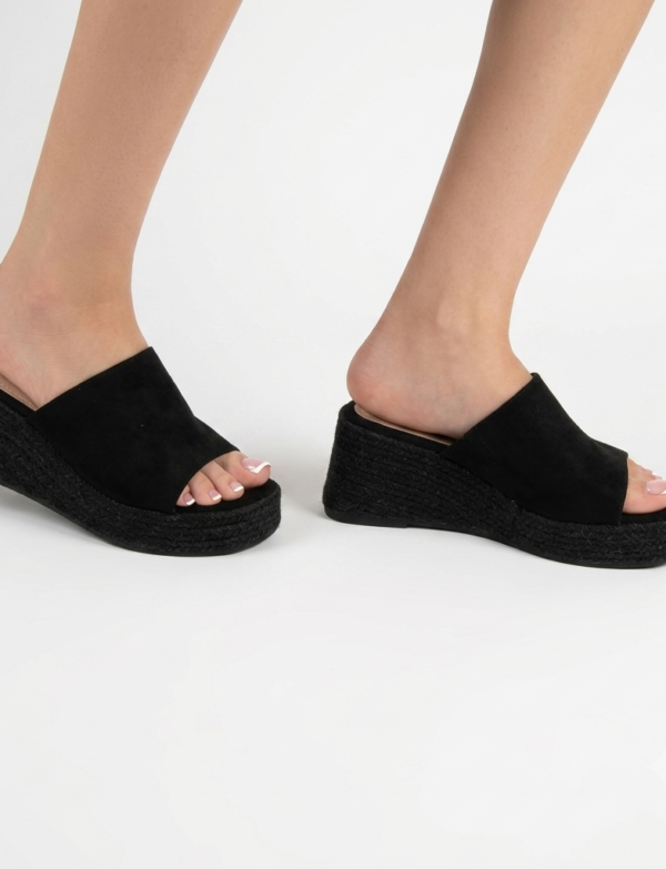 Sandales à talon compensé en osier - Noir