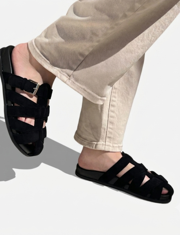 Mules plates en suédine - noir